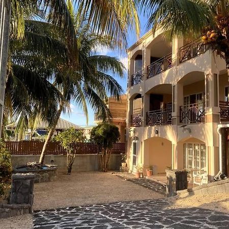 Villa Palmistes Apartment ลากูแล็ตต์ ภายนอก รูปภาพ