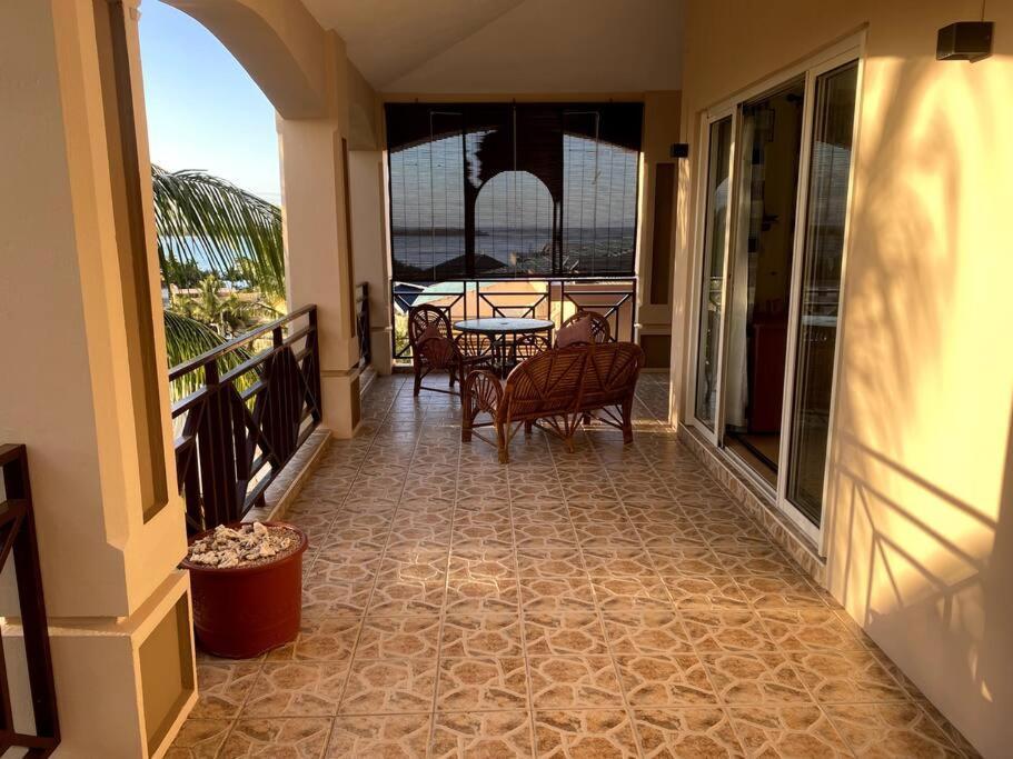 Villa Palmistes Apartment ลากูแล็ตต์ ภายนอก รูปภาพ